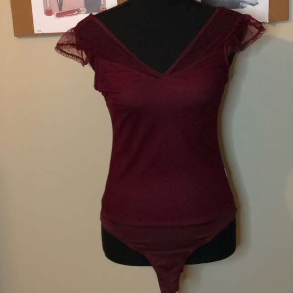 The cutest bodysuit - Picture 2 of 5